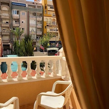 Sunny Appartment In The Center Torrevieja Buitenkant foto